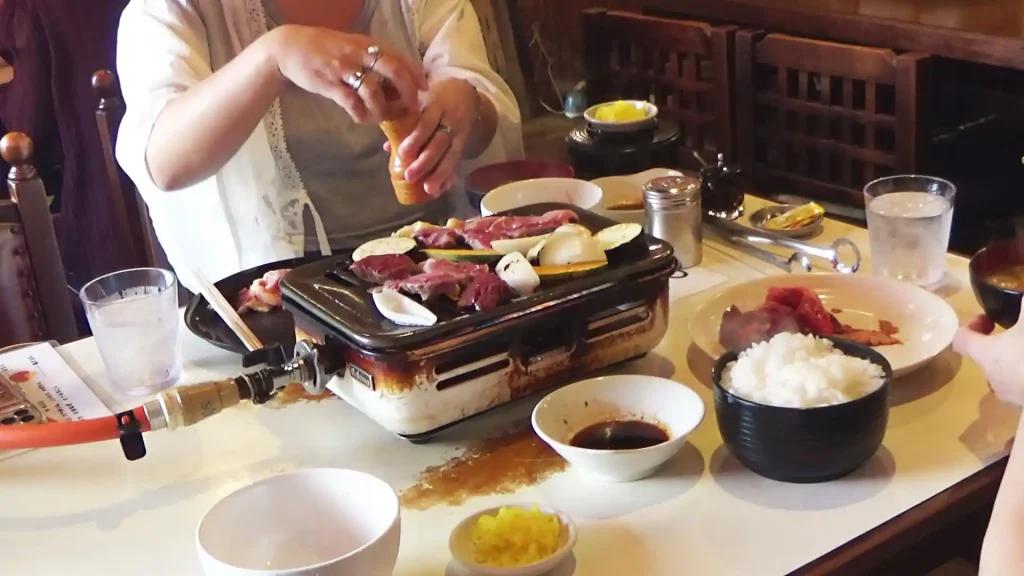 大盛りライスと牛肉・地鶏ランチセット